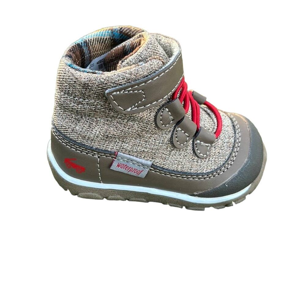See Kai Run brown Ashton boots size 4 NWOT